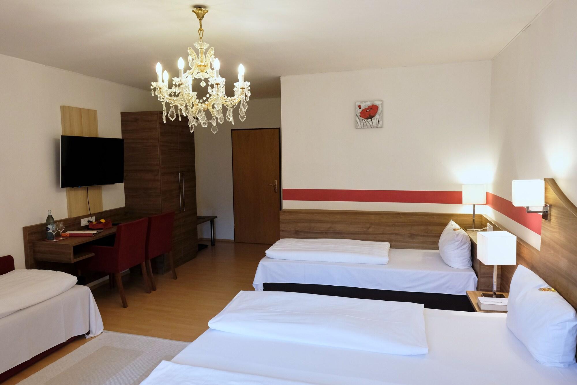 Romantica Hotel Blauer Hecht Dinkelsbühl Zewnętrze zdjęcie