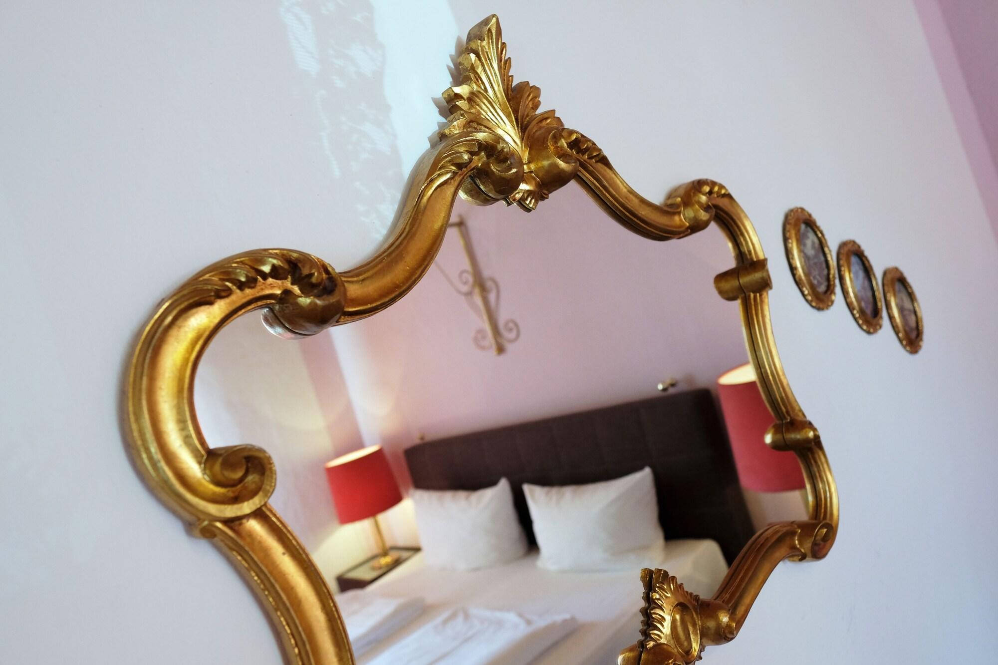 Romantica Hotel Blauer Hecht Dinkelsbühl Zewnętrze zdjęcie