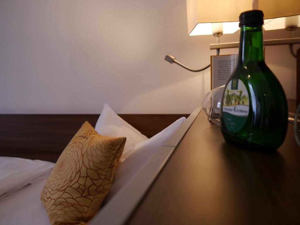 Romantica Hotel Blauer Hecht Dinkelsbühl Pokój zdjęcie